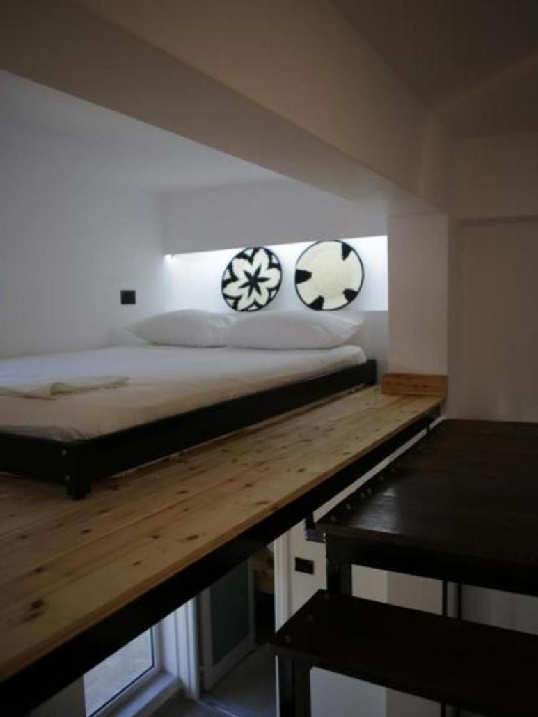 Bed and Breakfast On The Rocks à Qeparo Extérieur photo